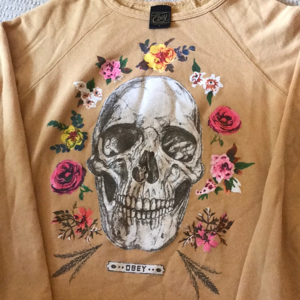 obey pullover - Picture 2 of 6
